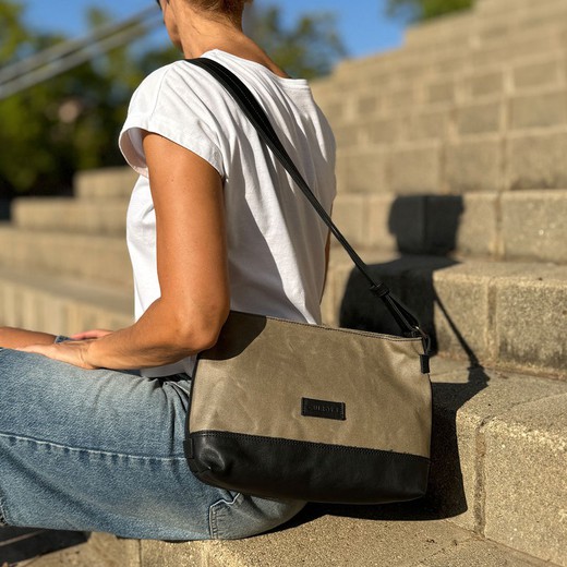 Bolsa crossbody média CUIROTS Mr. Barbour