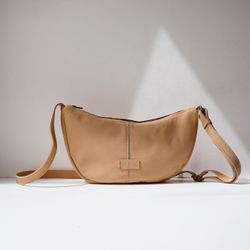 Sac bandoulière demi-lune en cuir CUIROTS Australia