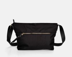 Bolsa de ombro média básica CUIROTS