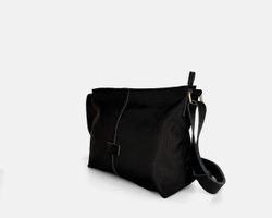 Bolsa de ombro média básica CUIROTS