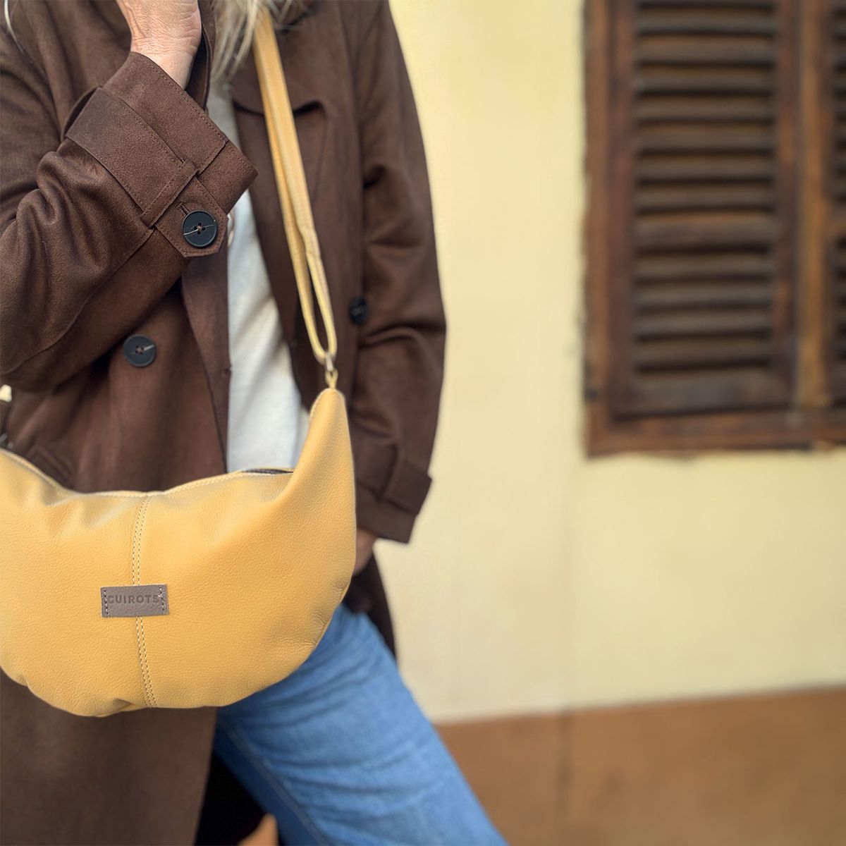 Bandolera mediana CUIROTS Desert beige