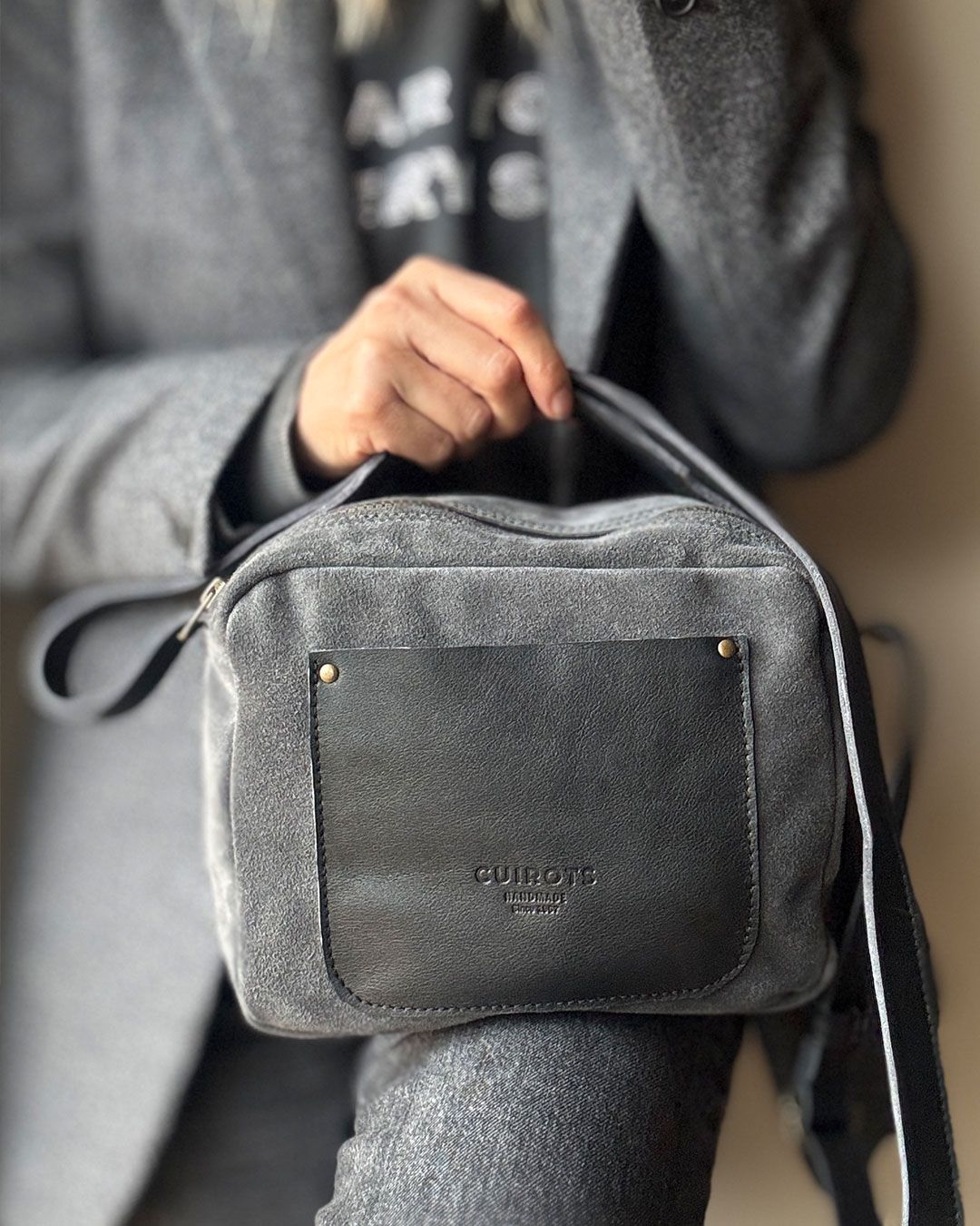 Bandolera pequeña CUIROTS Trend serraje Camel