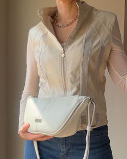 Bolsa tiracolo pequena banana CUIROTS Thelma