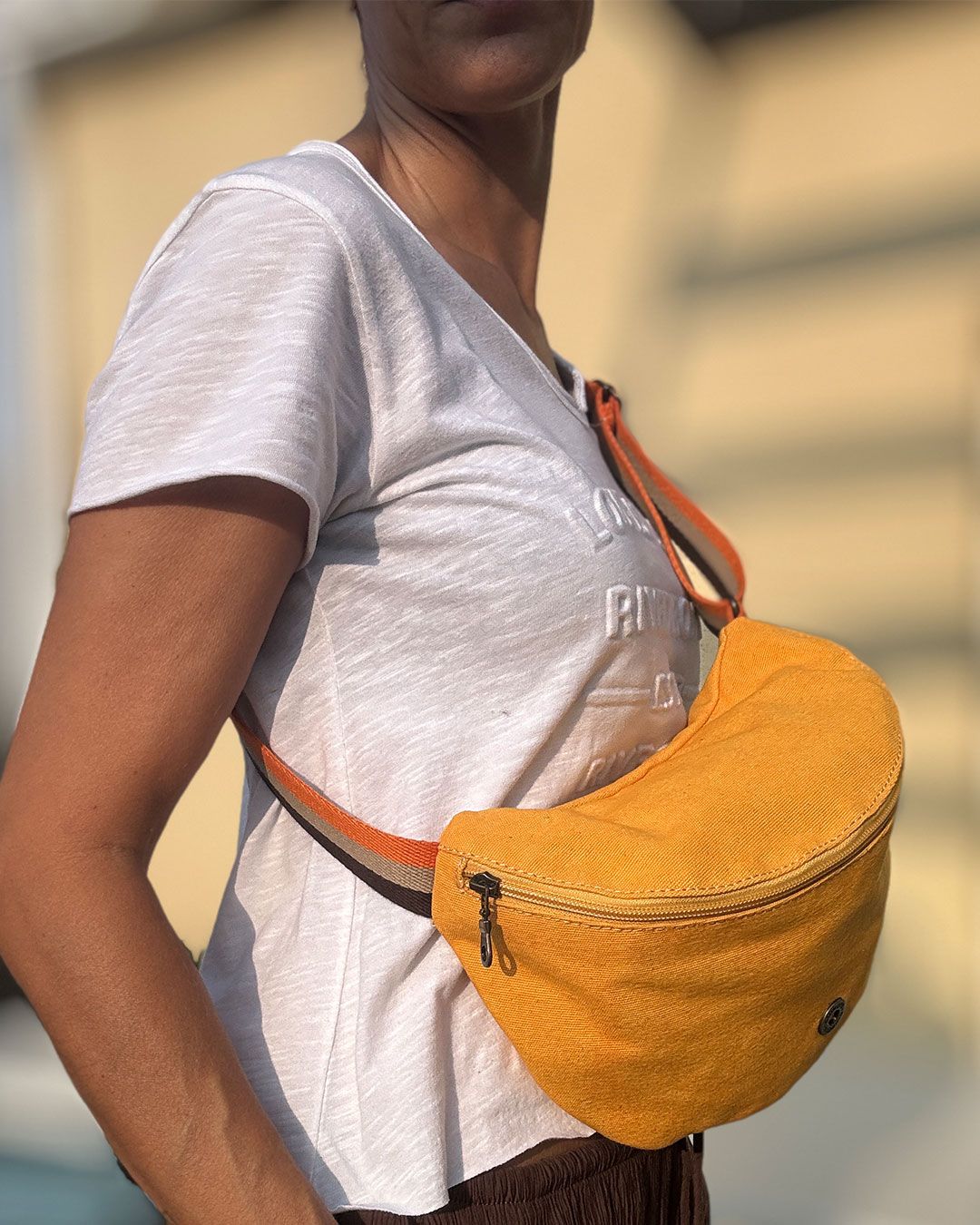 Bandolera tipo riñonera CUIROTS Nuck Beige