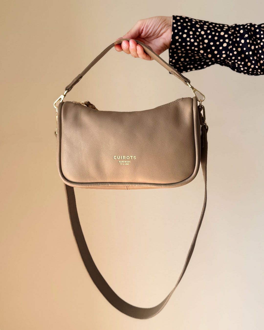 Bolso de hombro pequeño CUIROTS Damita Cuero