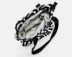 CUIROTS Bolsa de ombro geométrica preta de verão