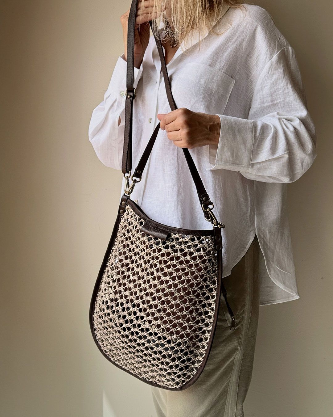 Bolso de hombro y bandolera grande CUIROTS Formentera Kaki