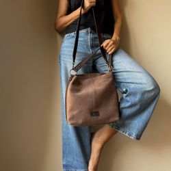 Bolso de hombro y bandolera Zoe de serraje