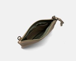 Sac à main enveloppe Thelma de CUIROTS