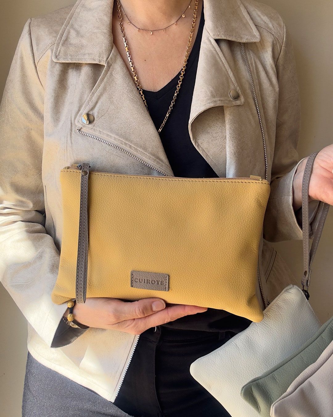 Bolso de mano y bandolera CUIROTS Desert Beige