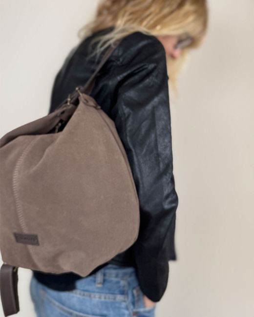 Bolso mochila mediano de serraje CUIROTS Zoe